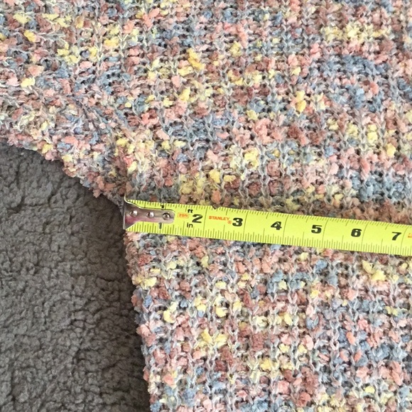 NWT Unique Hadens Los Angeles Soft Long Sleeve Back Twist Sweater - Picture 8 of 16